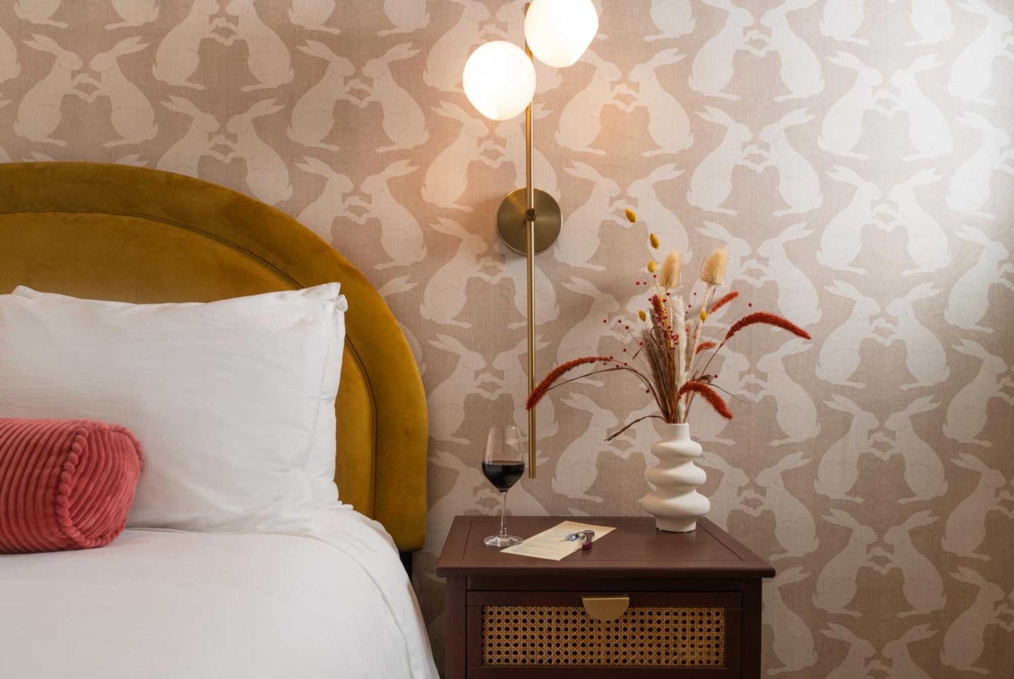 Petit Soleil - Bed, Breakfast And Bar * San Luis Obispo